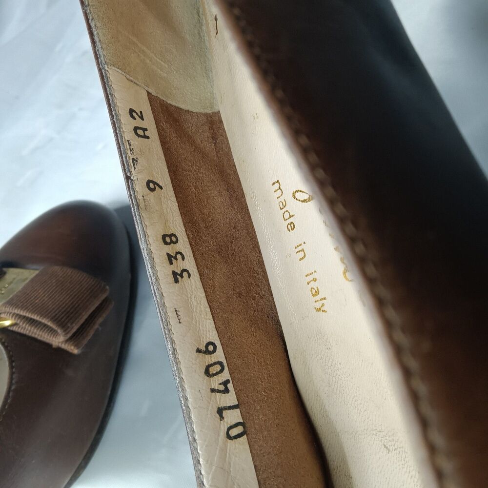 Vintage Salvatore Ferragamo Pump Women's Size 9 A 2 Brown Shoes Bow Top Accent - Picture 10 of 11